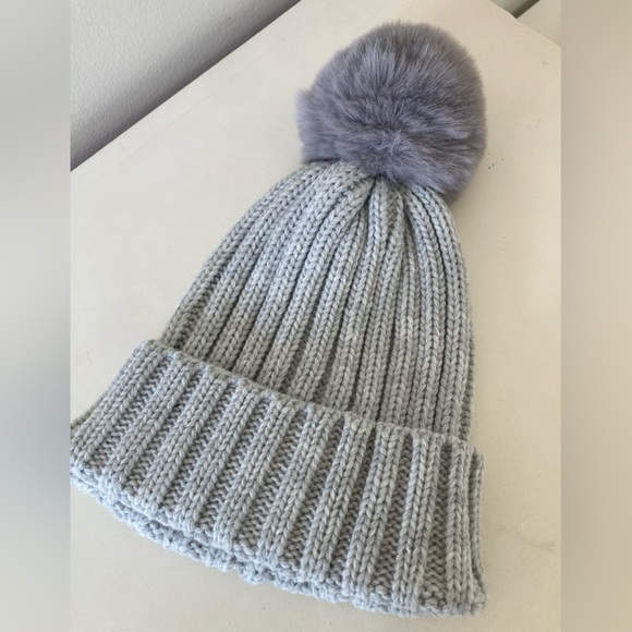 Vince Camuto Grey PomPom Winter Hat - Picture 6 of 10